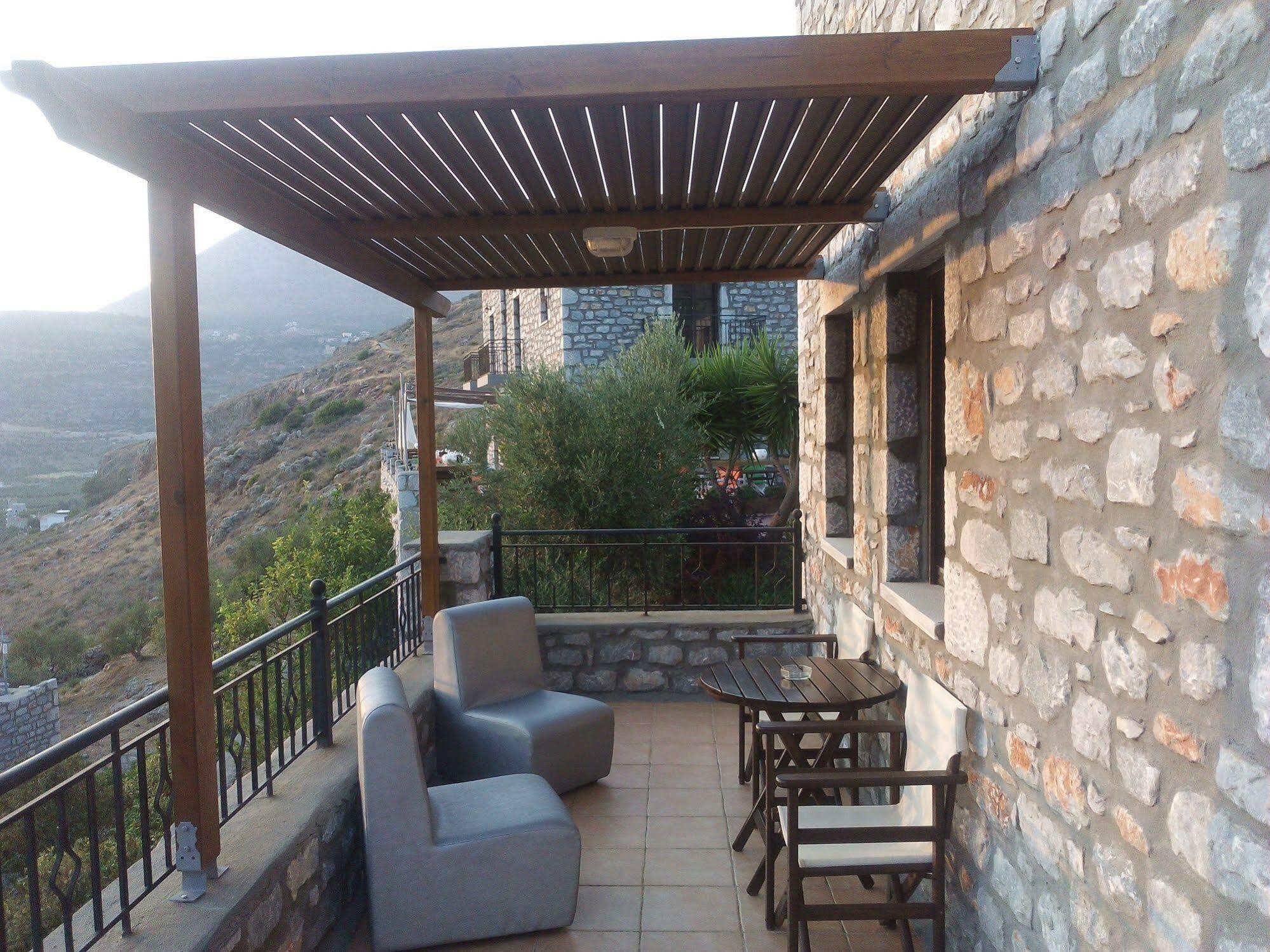 Onar Mani Suites Néon Oítilon Exterior foto